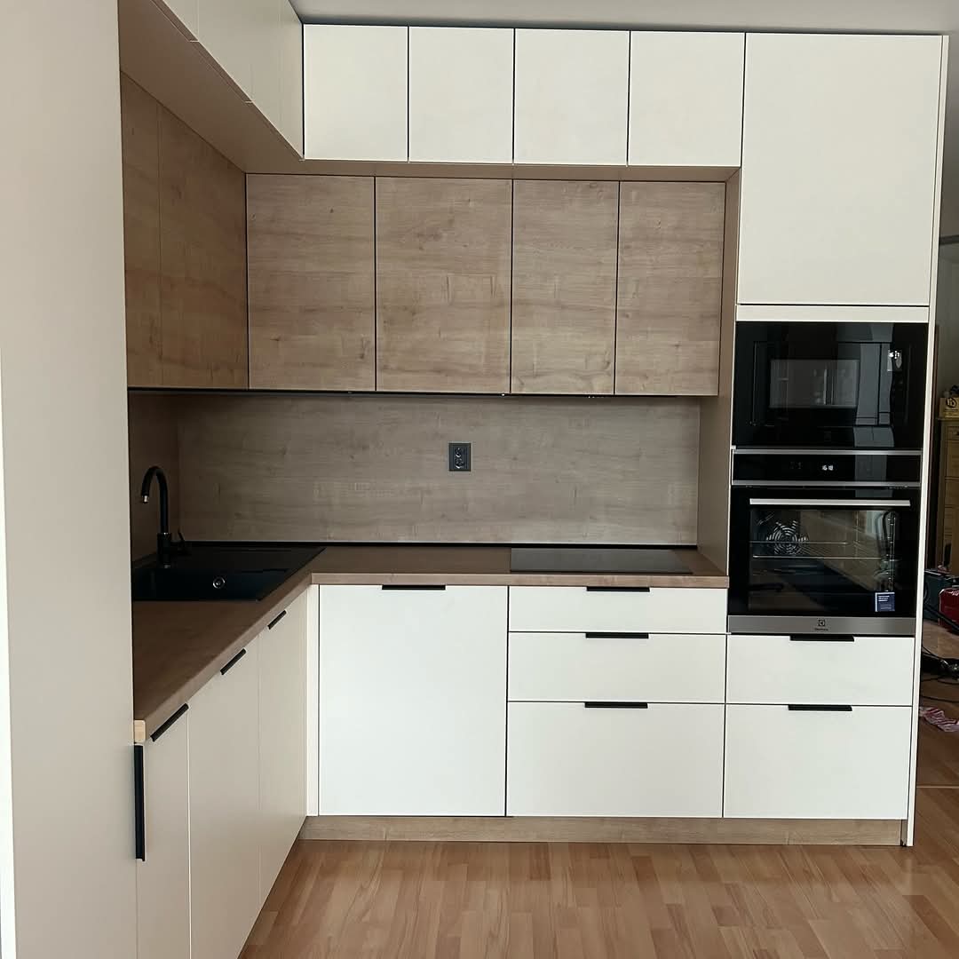 Kuhinja po meri Niš - izrada kuhinje od pločastog materijala, model 85