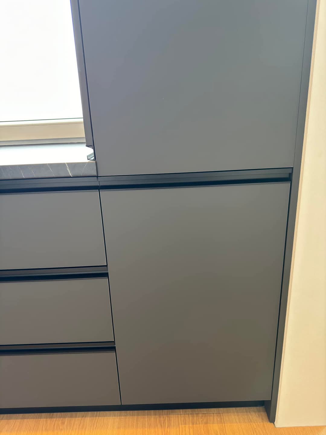 Nameštaj za kuhinju po meri - moderan dizajn kuhinje, Sofix Niš, model 101
