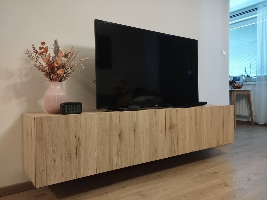 Primer izrade TV police po meri u Nišu - Sofix nameštaj, model 31