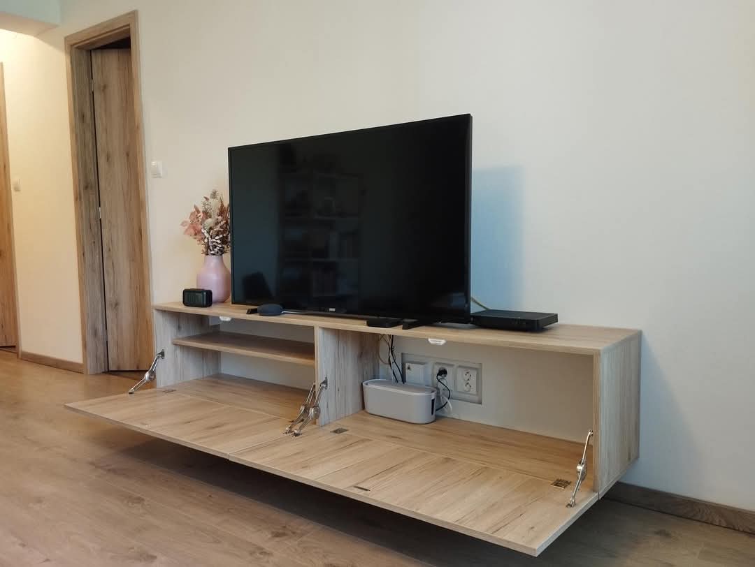 TV polica po meri Niš - izrada TV komode i regala, Sofix, model 28