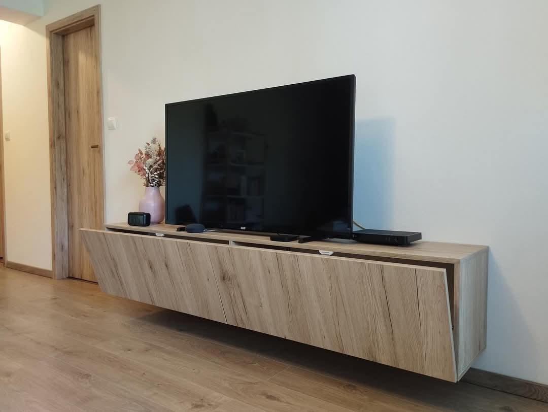Primer izrade TV police po meri u Nišu - Sofix nameštaj, model 27