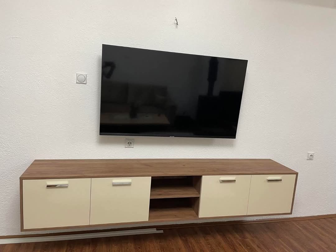 TV regal po meri sa LED osvetljenjem - izrada nameštaja, Sofix Niš, model 26