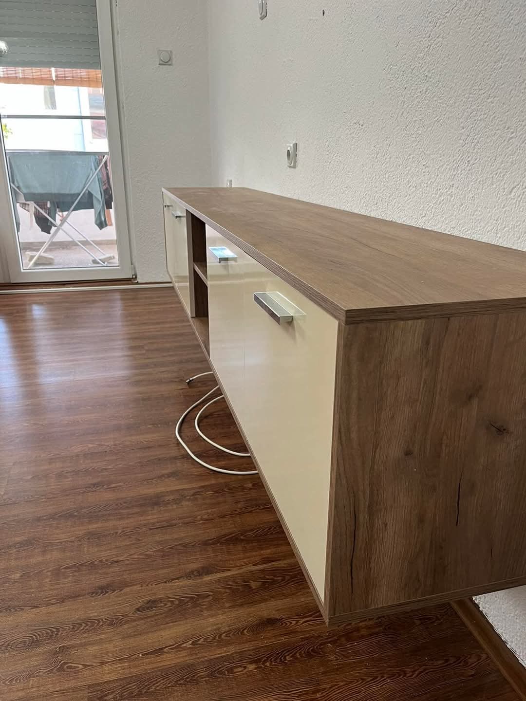 TV polica po meri Niš - izrada TV komode i regala, Sofix, model 24