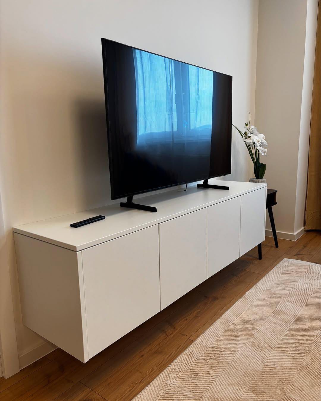 TV regal po meri sa LED osvetljenjem - izrada nameštaja, Sofix Niš, model 2