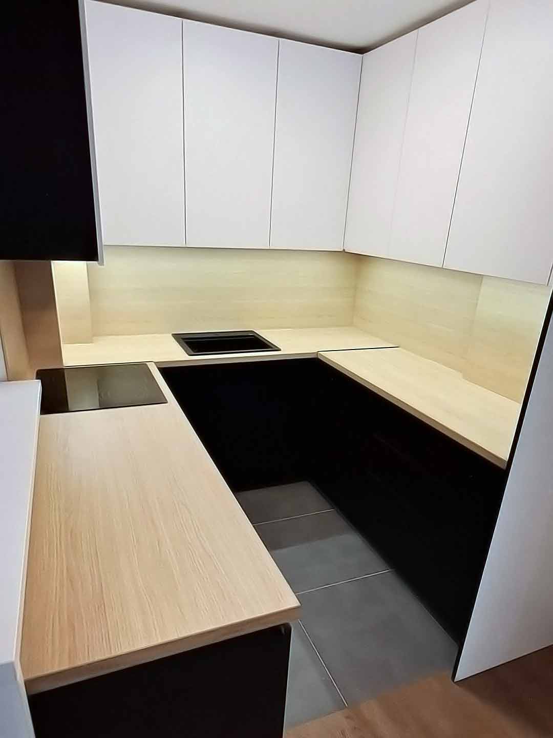 Kuhinja po meri Niš - izrada kuhinje od pločastog materijala, model 20